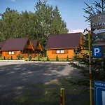 Letniskowe Nad Jeziorem Lesnianskim 度假居 Bozkowice