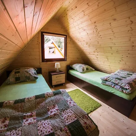 Letniskowe Nad Jeziorem Lesnianskim Bozkowice