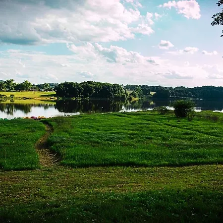 Letniskowe Nad Jeziorem Lesnianskim * Bozkowice