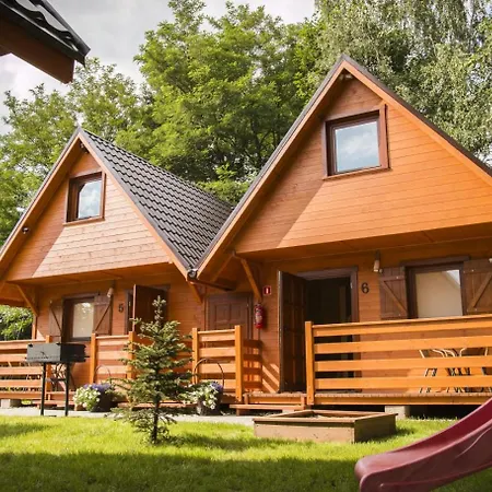 Letniskowe Nad Jeziorem Lesnianskim Prázdninový dům *