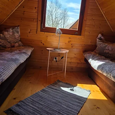 Letniskowe Nad Jeziorem Lesnianskim