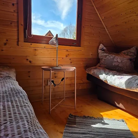 Letniskowe Nad Jeziorem Lesnianskim
