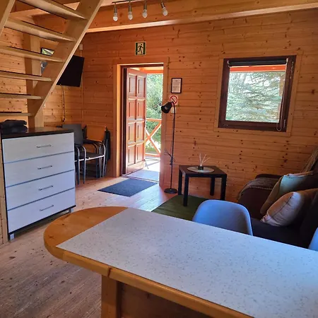 Letniskowe Nad Jeziorem Lesnianskim Feriehus Bozkowice