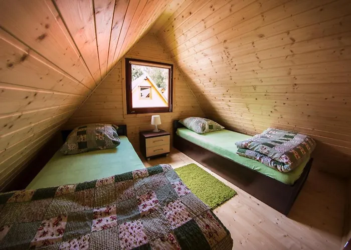 Letniskowe Nad Jeziorem Lesnianskim Bozkowice