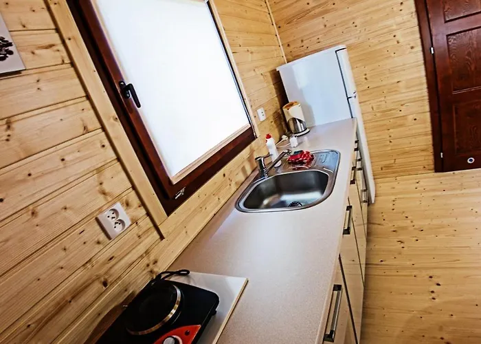 Holiday home Letniskowe Nad Jeziorem Lesnianskim Bozkowice