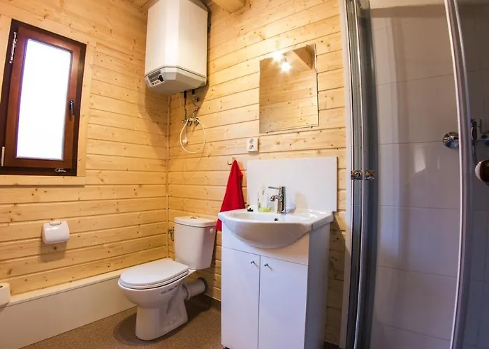 Letniskowe Nad Jeziorem Lesnianskim Casa vacanze Bozkowice