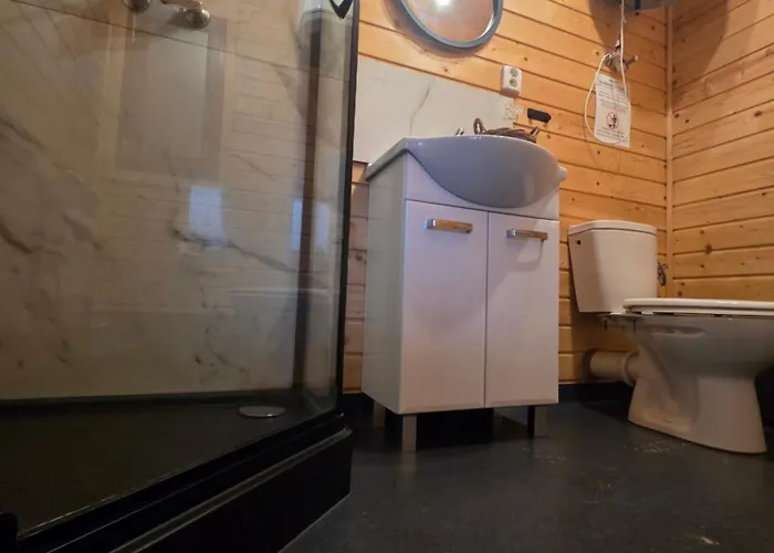 Letniskowe Nad Jeziorem Lesnianskim * Bozkowice