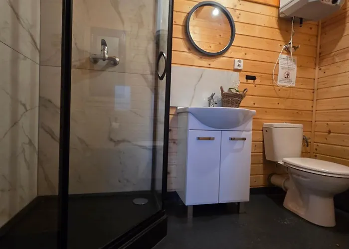 Letniskowe Nad Jeziorem Lesnianskim Holiday home Bozkowice